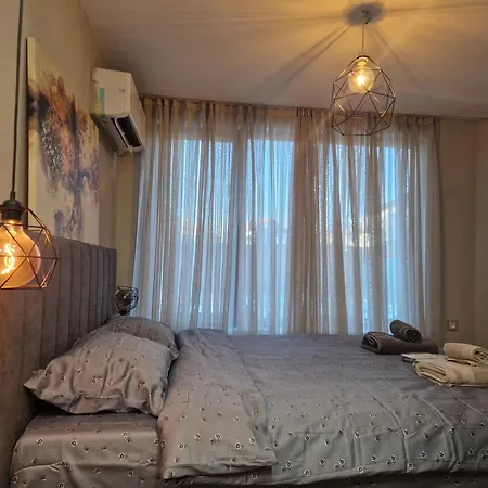 Apartman Daisy Garden By The Church Razlog